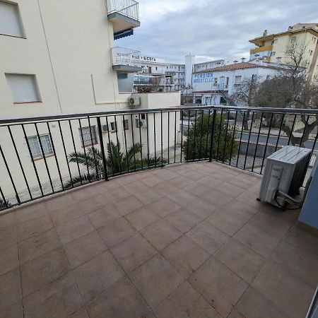 Apartamento En Roses, A 2 Minutos A Pie De Playa Exterior foto